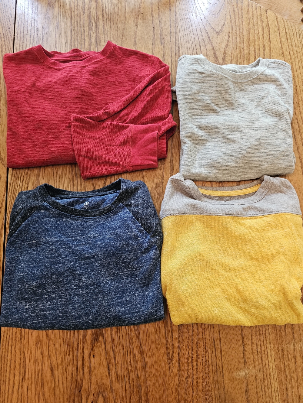 Lot of 4 Gap Folded Crewneck Long Sleeve Tees - Red, Gray, Navy, Yellow